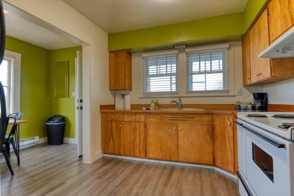 #Stayinmydistrict Historic Apartment Near Downtown كوس باي المظهر الخارجي الصورة