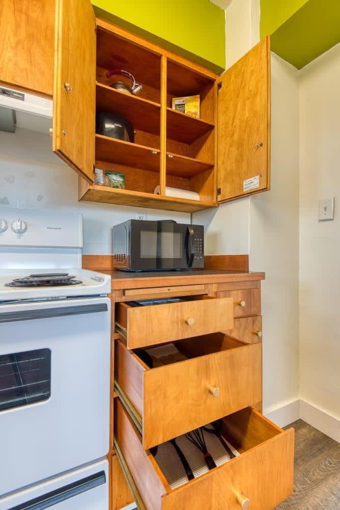 #Stayinmydistrict Historic Apartment Near Downtown كوس باي المظهر الخارجي الصورة