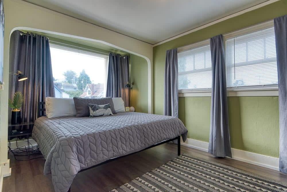 #Stayinmydistrict Historic Apartment Near Downtown كوس باي المظهر الخارجي الصورة